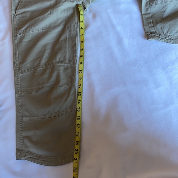 NEW Columbia Light khaki green pants cropped in US size 6. - Picture 7 of 12